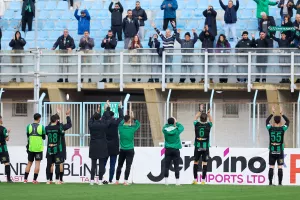 ΕΝΠ - Ολυμπιακός: Μαυροπράσινη... ανάσα με τριάρα!