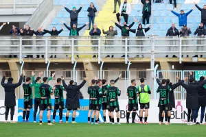 ΕΝΠ - Ολυμπιακός: Μαυροπράσινη... ανάσα με τριάρα!