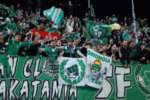 ΑΕΚ-Ομόνοια: Αγκάλιασε τον τίτλο με Μαέ! (φώτος) 