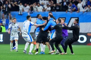 Απόλλων - ΑΠΟΕΛ: Έξι γκολ και ο... πρώτος λόγος στους γαλάζιους!