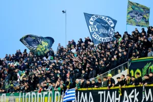ΑΕΚ-Ομόνοια: Αγκάλιασε τον τίτλο με Μαέ! (φώτος) 