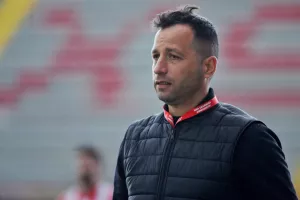 Τριάρα για τη Νέα Σαλαμίνα (Φώτος)