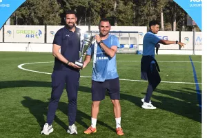 Απονομή στους πρωταθλητές (Φώτος)