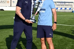 Απονομή στους πρωταθλητές (Φώτος)