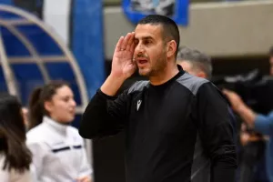 Ματς θρίλερ... και ΚΥΠΕΛΛΟΥΧΟΣ ο Παφιακός!