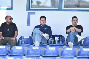 Ομόνοια Αραδίππου-Freedom24 Krasava ΕΝΥ: Τους...σόκαρε ο Μπα! (φώτος)