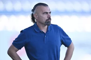Ομόνοια Αραδίππου-Freedom24 Krasava ΕΝΥ: Τους...σόκαρε ο Μπα! (φώτος)