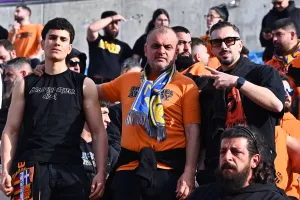 Οι ΑΠΟΕΛίστες... στην θέση τους (Φώτος)