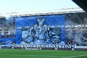 Εντυπωσιακή ατμόσφαιρα... ο κόσμος του Απόλλωνα