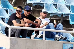 (ΑΠΟΕΛ-Πάφος) ΦΩΤΟΣ από τις κερκίδες