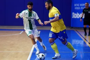 Το ΑΠΟΕΛ επέστρεψε απ' το 3-0 και προκρίθηκε στον τελικό! 