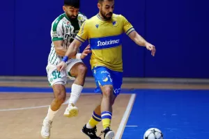 Το ΑΠΟΕΛ επέστρεψε απ' το 3-0 και προκρίθηκε στον τελικό! 