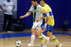 Το ΑΠΟΕΛ επέστρεψε απ' το 3-0 και προκρίθηκε στον τελικό! 
