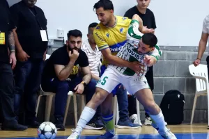 Το ΑΠΟΕΛ επέστρεψε απ' το 3-0 και προκρίθηκε στον τελικό! 