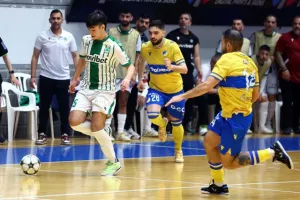 Το ΑΠΟΕΛ επέστρεψε απ' το 3-0 και προκρίθηκε στον τελικό! 