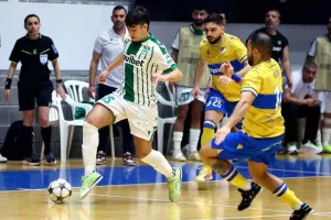 Το ΑΠΟΕΛ επέστρεψε απ' το 3-0 και προκρίθηκε στον τελικό! 