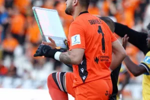 Το ΑΠΟΕΛ κρατούσε το τρίποντο, η Πάφος ισοφάρισε με δυο γκολ στις καθυστερήσεις!