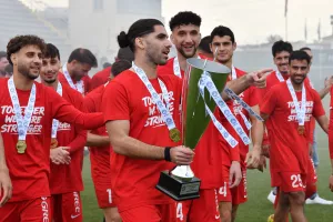 (ΒΙΝΤΕΟ/ΦΩΤΟΣ) Το ΣΗΚΩΣΕ εν μέσω αποθέωσης!
