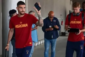 Xειροπέδες...σε Πελεγκρίνι