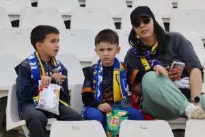 ΦΩΤΟΣ από τις κερκίδες στο ΑΠΟΕΛ-Απόλλων