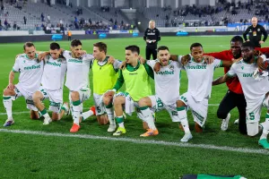 Απόλλων - Ομόνοια: Νίκη με ανατροπή για το "τριφύλλι" και... πιο κοντά στον τίτλο!