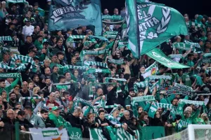 ΑΕΚ-Ομόνοια: Αγκάλιασε τον τίτλο με Μαέ! (φώτος) 