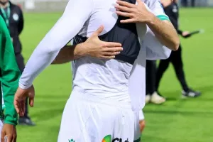 ΑΕΚ-Ομόνοια: Αγκάλιασε τον τίτλο με Μαέ! (φώτος) 