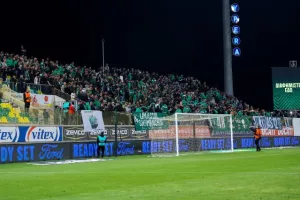 ΑΕΚ-Ομόνοια: Αγκάλιασε τον τίτλο με Μαέ! (φώτος) 