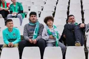 Οι Ομονοιάτες... στο "αιώνιο" (Φώτος)