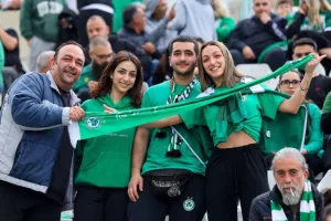 Οι Ομονοιάτες... στο "αιώνιο" (Φώτος)
