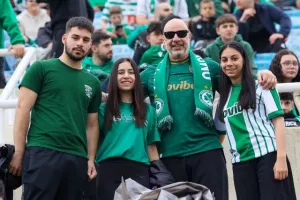Οι Ομονοιάτες... στο "αιώνιο" (Φώτος)