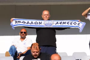 Εντυπωσιακή ατμόσφαιρα... ο κόσμος του Απόλλωνα