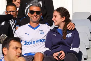 Εντυπωσιακή ατμόσφαιρα... ο κόσμος του Απόλλωνα