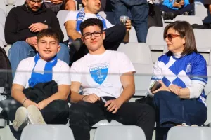 Εντυπωσιακή ατμόσφαιρα... ο κόσμος του Απόλλωνα