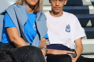 Εντυπωσιακή ατμόσφαιρα... ο κόσμος του Απόλλωνα