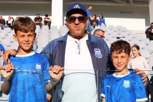 Εντυπωσιακή ατμόσφαιρα... ο κόσμος του Απόλλωνα