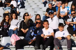 Εντυπωσιακή ατμόσφαιρα... ο κόσμος του Απόλλωνα