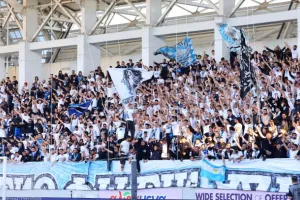 Εντυπωσιακή ατμόσφαιρα... ο κόσμος του Απόλλωνα