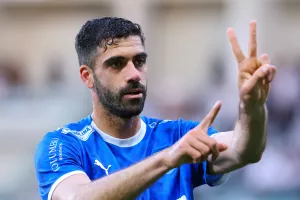 Απόλλων - Ομόνοια: Νίκη με ανατροπή για το "τριφύλλι" και... πιο κοντά στον τίτλο!