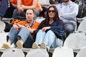 ΦΩΤΟΣ από τις κερκίδες στο ΑΠΟΕΛ-Απόλλων