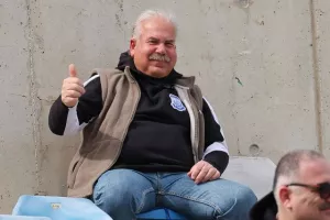 ΦΩΤΟΣ από τις κερκίδες στο ΑΠΟΕΛ-Απόλλων
