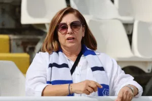 ΦΩΤΟΣ από τις κερκίδες στο ΑΠΟΕΛ-Απόλλων
