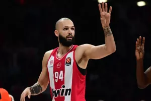 “Το να βλέπεις ένα παιχνίδι είναι πολύ πιο αγχωτικό από το να το παίζεις”