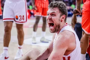 Μια ανάσα... από την πρωτιά ο Ολυμπιακός που σάρωσε τη Χάποελ!