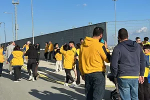 Pre Game Party... οι ΑΕΛίστες (Φώτος)