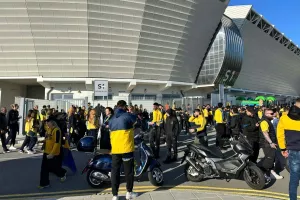 Pre Game Party... οι ΑΕΛίστες (Φώτος)