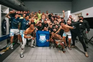 Φώτο από τα αποδυτήρια και: "Χρόνια πολλά"!