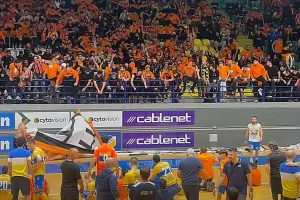 Φινάλε και... "Για σένα έχω χάσει το μυαλό" (Βίντεο Kerkida)