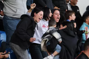 Τα λέει... όλα!