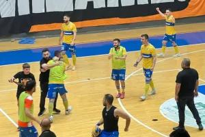 Το ΑΠΟΕΛ επέστρεψε απ' το 3-0 και προκρίθηκε στον τελικό! 